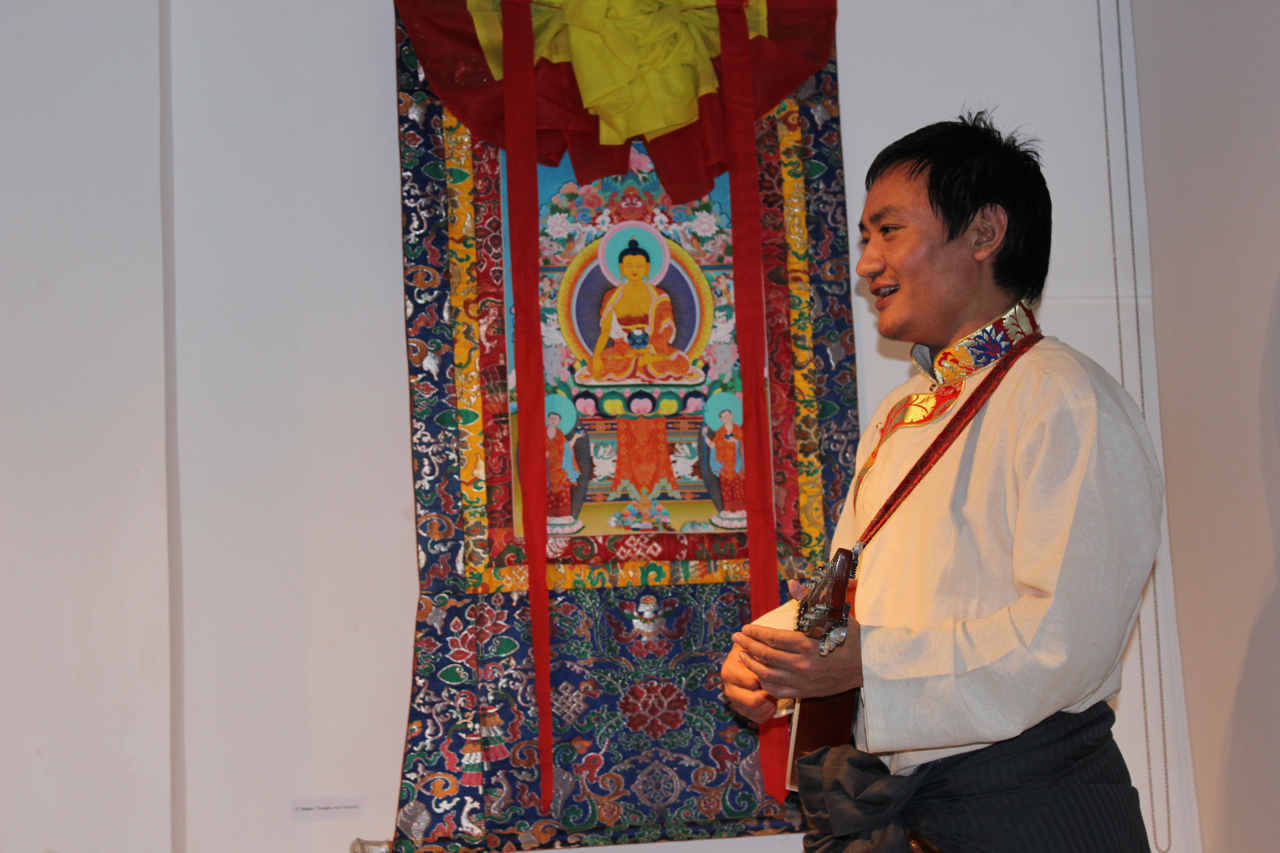 Traditional Tibetan music from Loduph